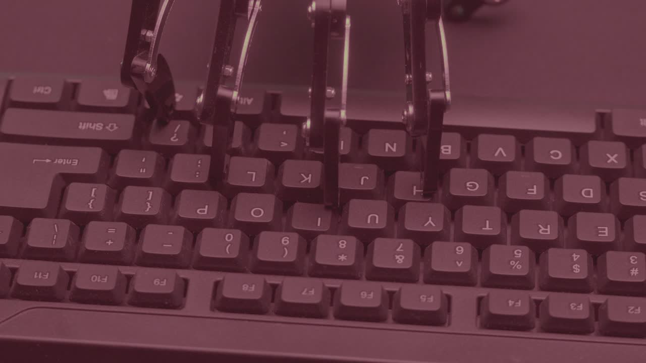 robot che scrive su una tastiera