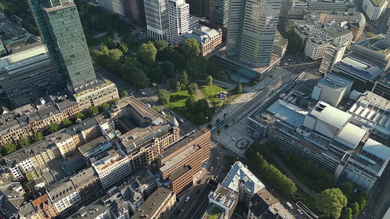 Poucas cidades europeias modernas são tão impressionantes como Frankfurt na Alemanha.