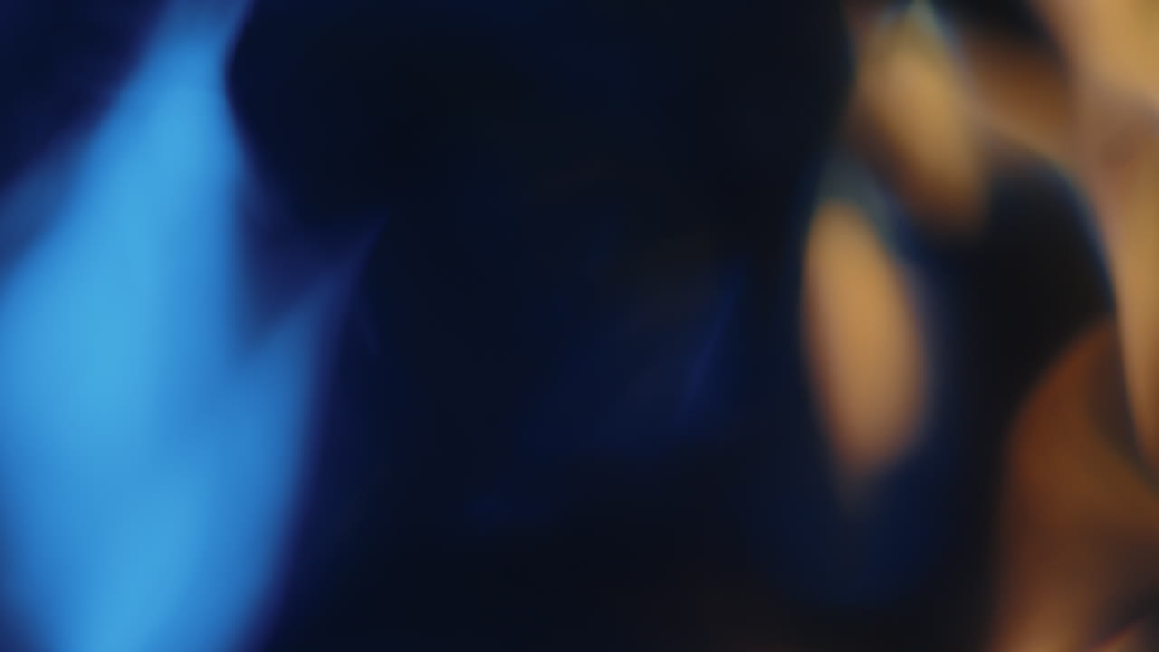 Light Leaks 4K footage, Lens glow flare bokeh overlays, burn flame background, Flash rays effect