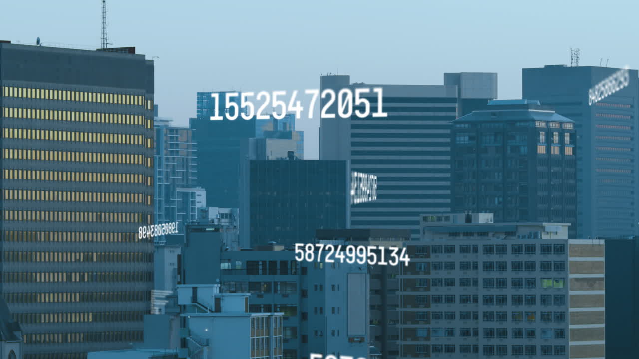 도시 풍경의 공중 전망에 맞춰 여러 번 변하는 숫자의 애니메이션