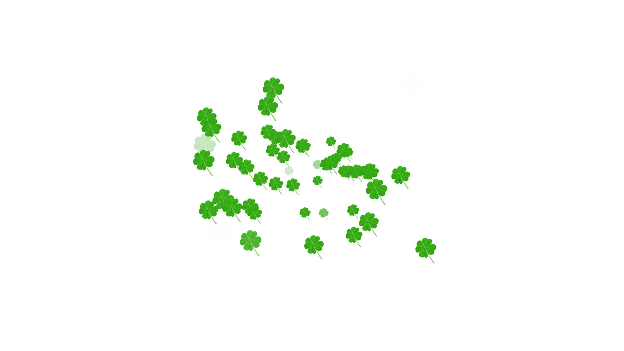Molteplici foglie di trifoglio fluttuanti e scie di luce verde su sfondo bianco