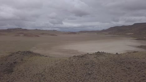 lago seco en el parque patagonia