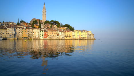 Rovinj,-Kroatien---Wunderschöne-Skyline-Der-Stadt