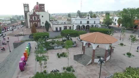 Vista-Aérea-De-Amealco,-Un-Pueblo-Mexicano