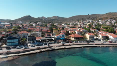 varias tomas de drones en la hermosa urla, izmir - la tercera ciudad más grande de turquía