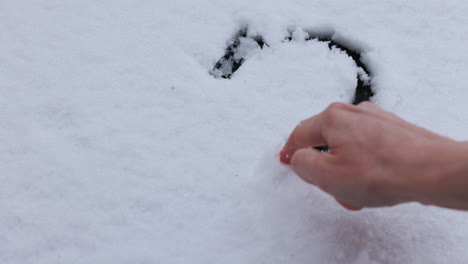 Zeichnen-Im-Schnee