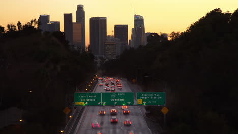 110 autopista sur dtla - lapso de tiempo al atardecer