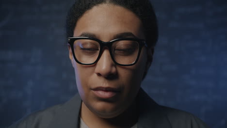 portrait of a woman wearing glasses