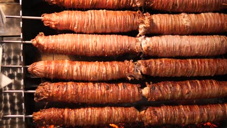 comida callejera turca: pinzones de carne a la parrilla