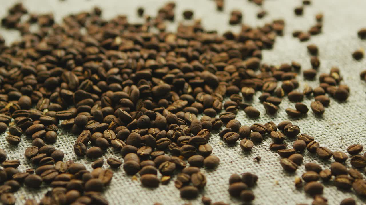 granos de café en desorden