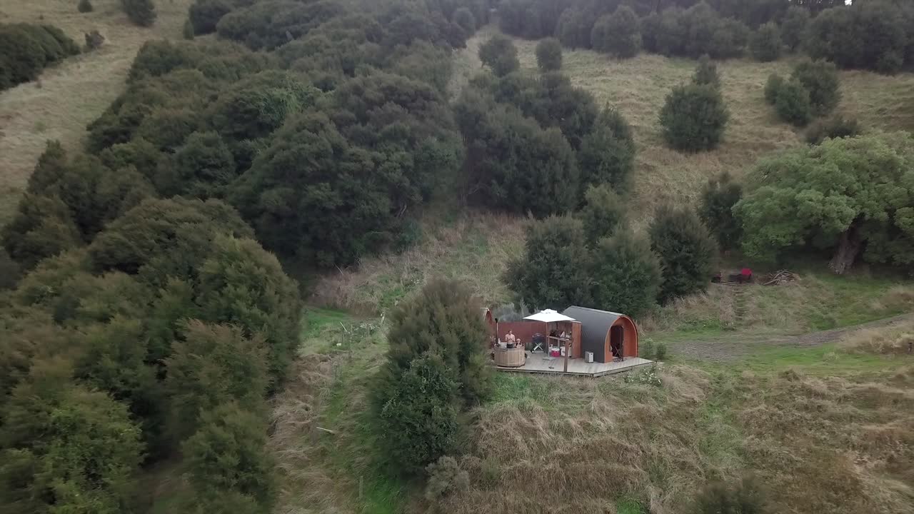 Cabin in the woods with hot tub