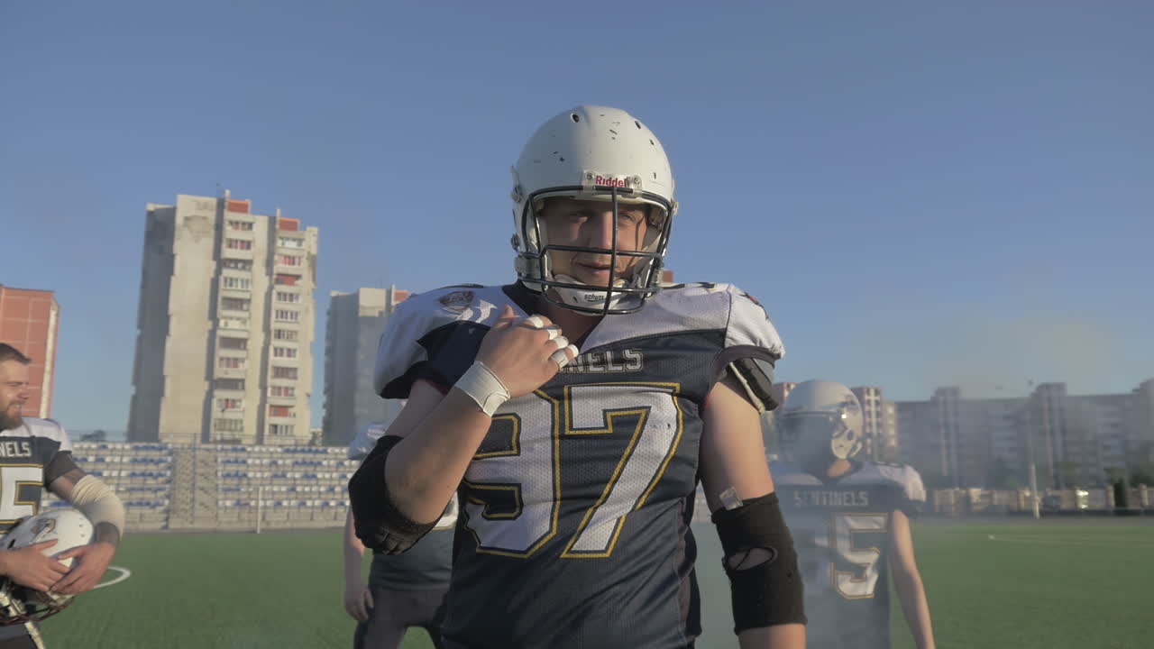 jugadores de fútbol americano