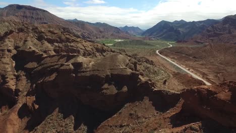 escena aerea con drones