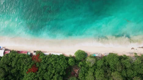 Unberührter-Weißer-Sandstrand-Von-Thomas-Beach-In-Uluwatu,-Bali,-Indonesien