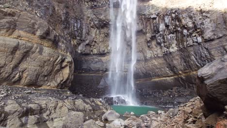 Hengifoss-In-Island