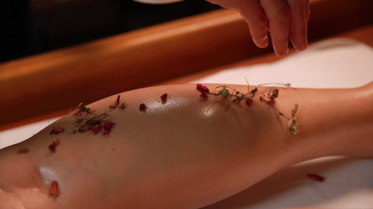 허브 다리 마사지