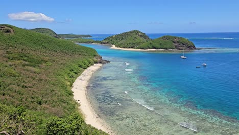 Panoramic-view-from-the-top-of-Drawaqa-Islands