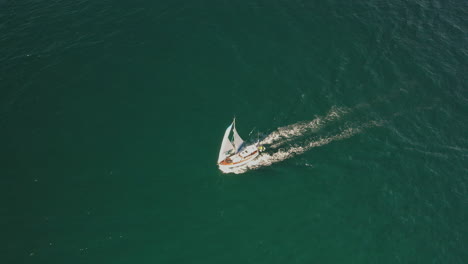 aerial-video-of-sailing-boat