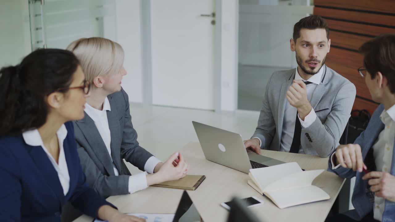 진행 중인 사업 회의