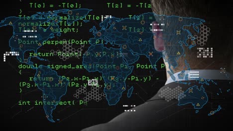 animación del procesamiento de datos, mapa del mundo y vista posterior del empresario caucásico en pantalla negra