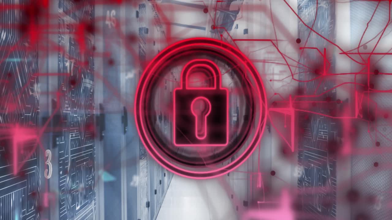 animación del icono del candado de seguridad y los senderos de luz roja contra la sala del servidor de computadora