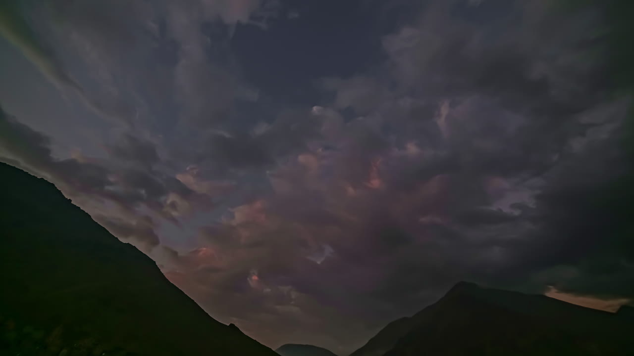 낮에서 밤까지의 시간 경과 및 낮은 각도