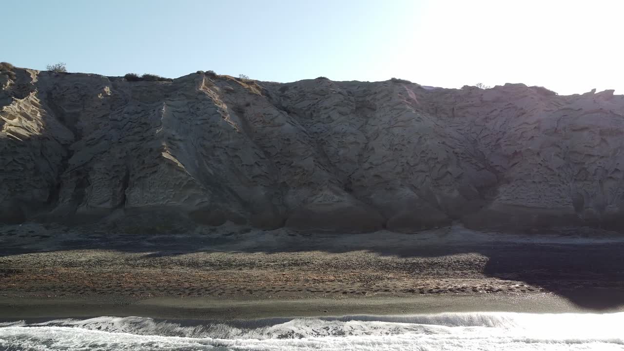 드론에서 브렌트의 vlychada 해변 풍경