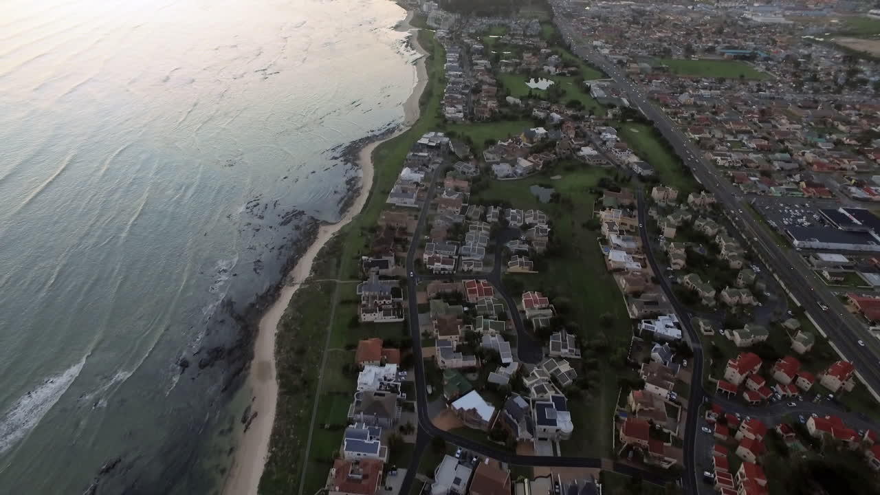 Who doesn't love living close to the sea