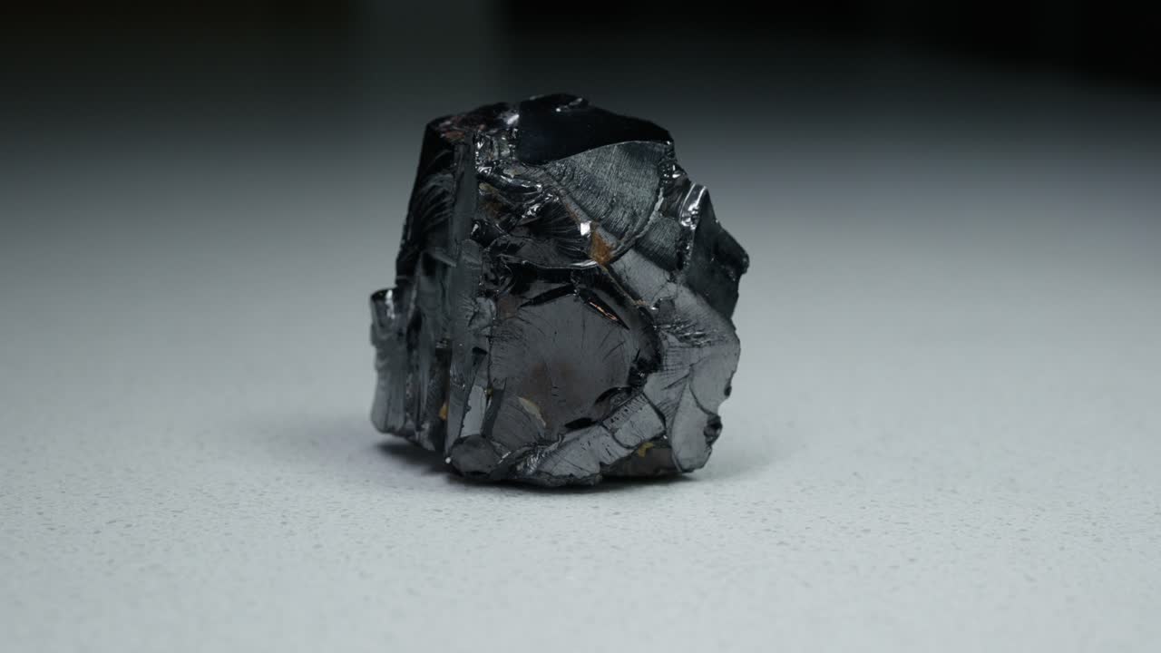 4k 30p Russian Elite Shungite Crystal Stone