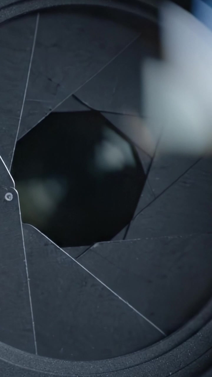 Exploring the Intricacies of a Camera Lens: A Close-Up on the Aperture Mechanism and Its Functionality for Capturing Stunning Visuals