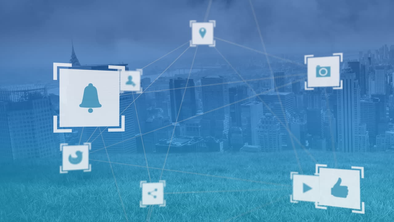 도시 풍경 위의 소셜 미디어 아이콘 네트워크의 애니메이션