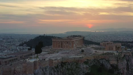 antena - acrópolis de atenas al atardecer