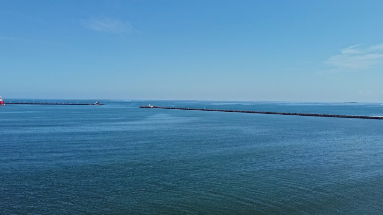 멕시코 해안 정박지 입구의 아름다운 일몰, 할리스코 해안 지역에 위치한 발라르타의 관광 항구입니다.