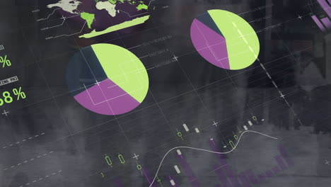 animación del procesamiento de datos financieros sobre personas que caminan por la calle de la ciudad