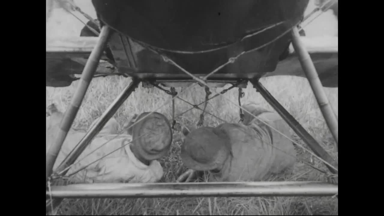 las tropas se preparan para la primera guerra mundial y entrenan en aviación 4