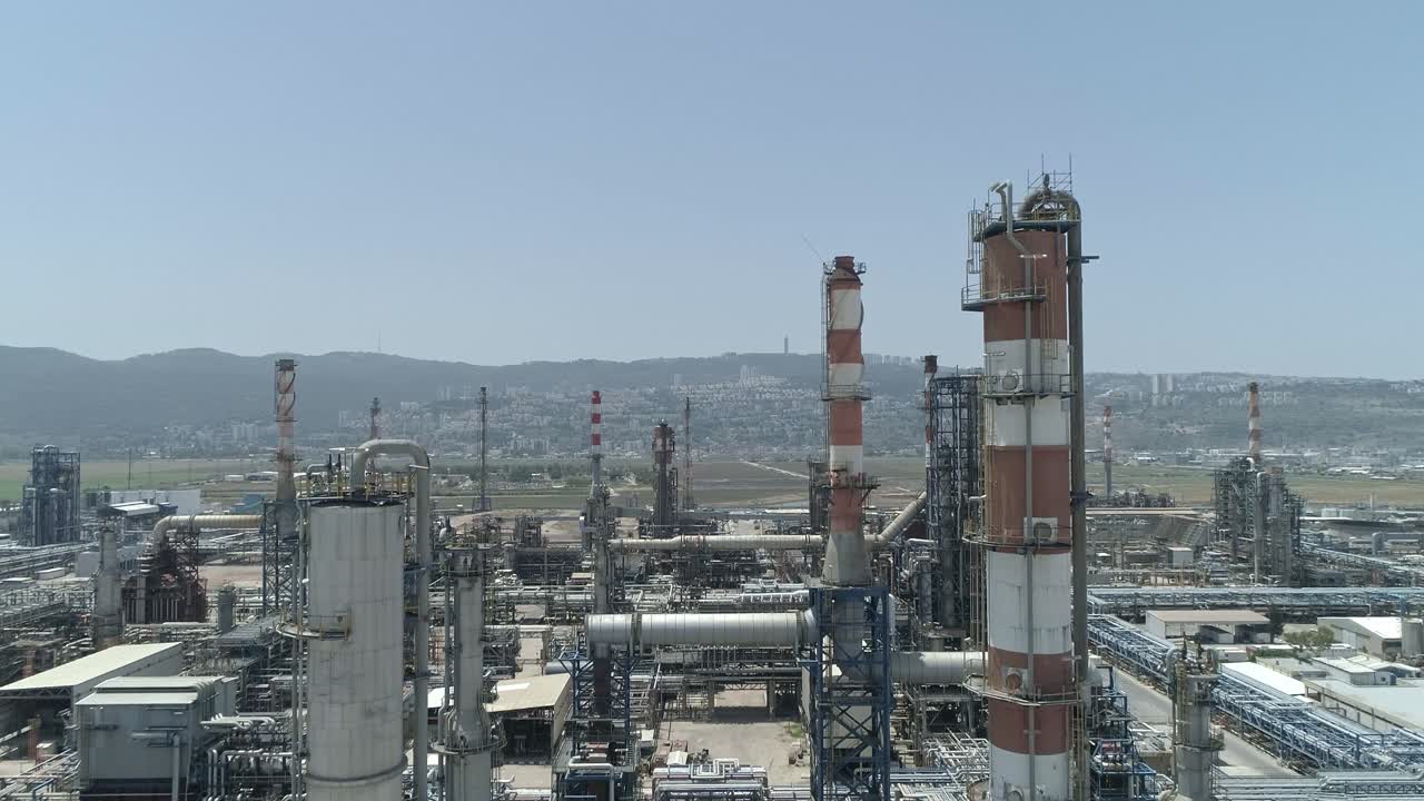 vista aérea de una refinería de petróleo