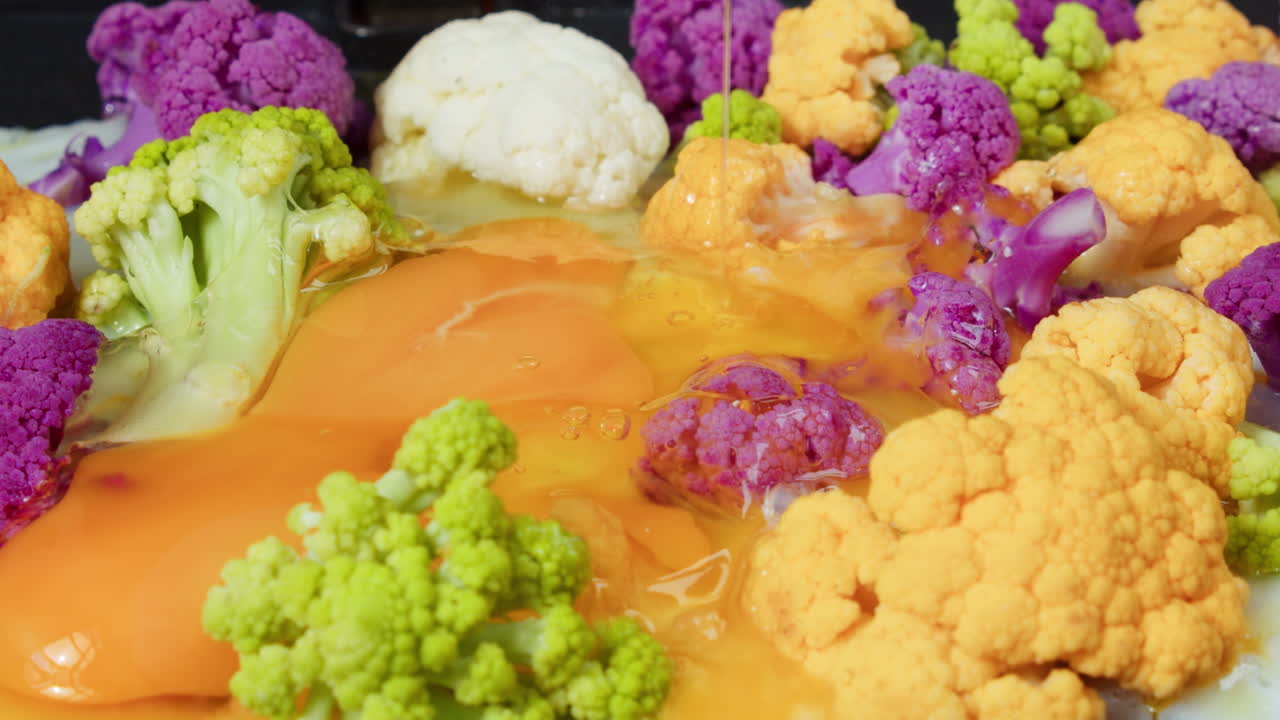 달과 꽃고기와 함께 신선한 아침 식사