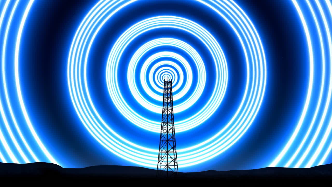 Torre di comunicazione che emette onde di segnale blu luminescenti di notte