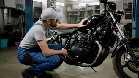 Young-man-with-cap-at-the-garage