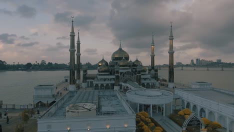 crystal mosque.