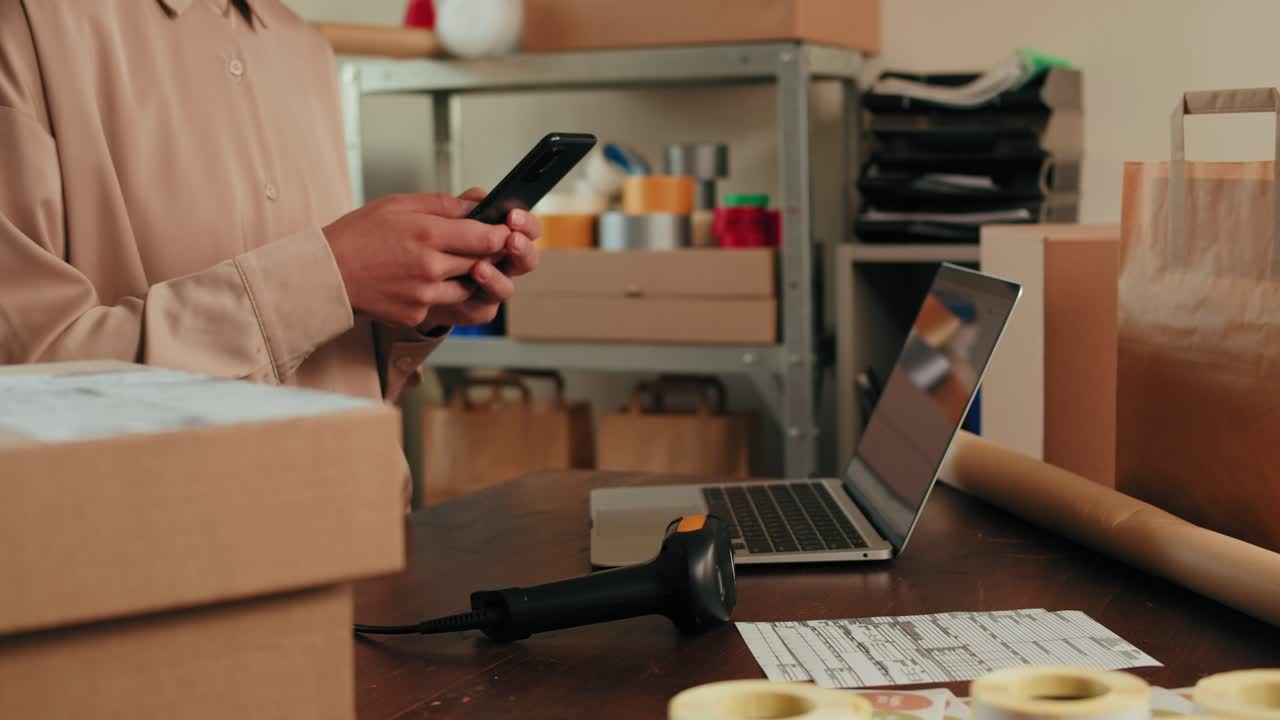 Online Seller Processing Orders