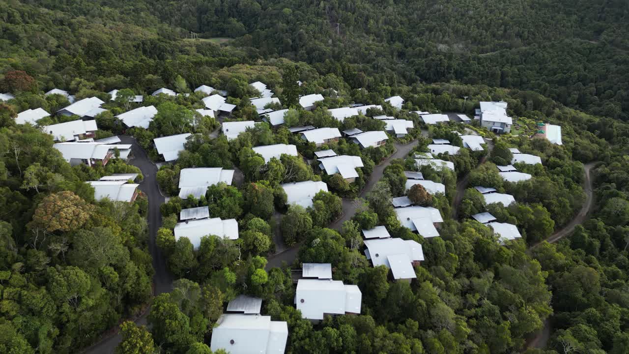 villas de montaña situadas entre la prístina selva tropical del patrimonio de la humanidad de la unesco, el parque nacional lamington.