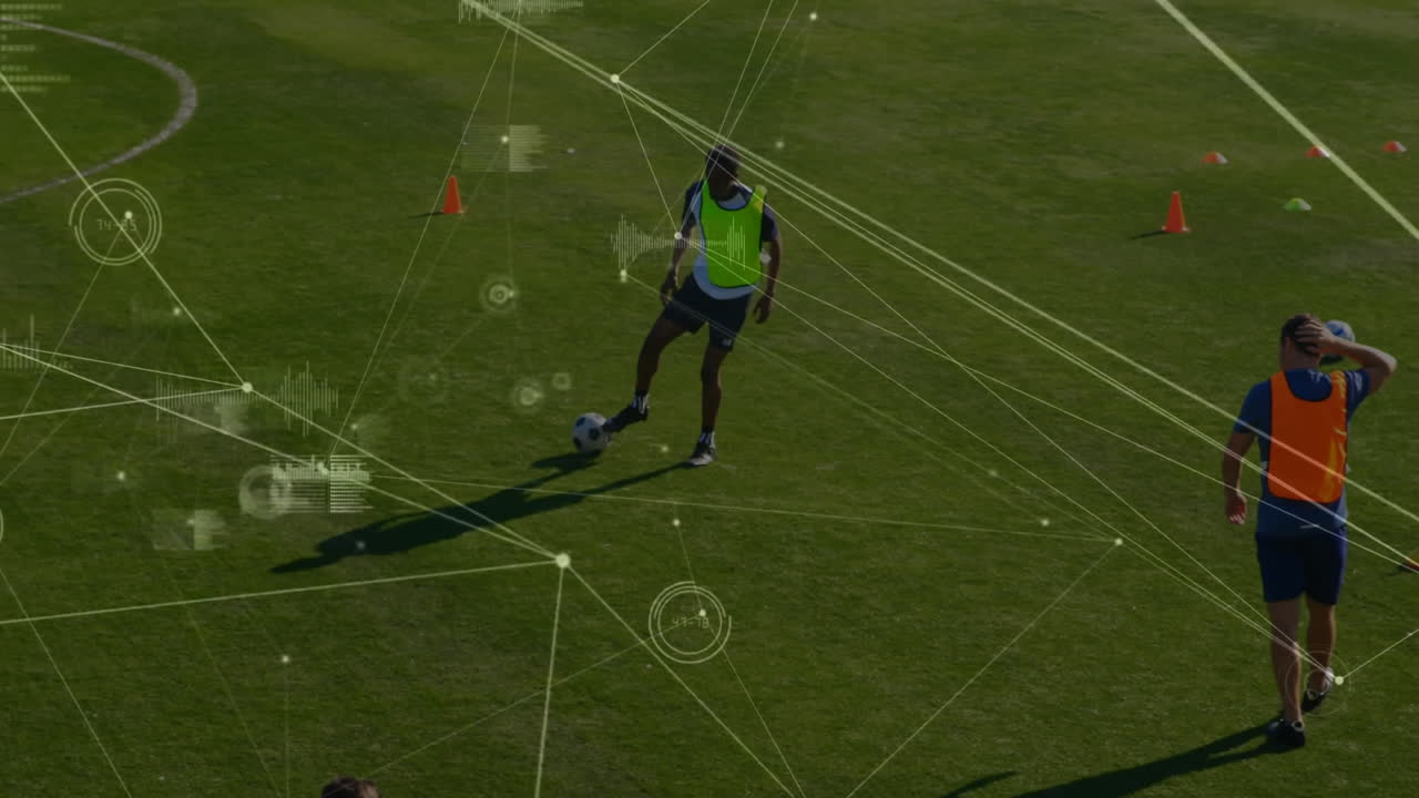 경기력 측정에 대한 데이터 처리 애니메이션으로 경기장에서 축구 선수