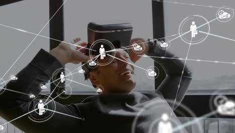Verschieben-Von-Anschlüssen-Und-Digitale-Daten-über-Einen-Mann,-Der-Einen-VR-Helm-Verwendet