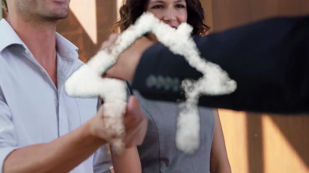 casa de ensueño y pareja