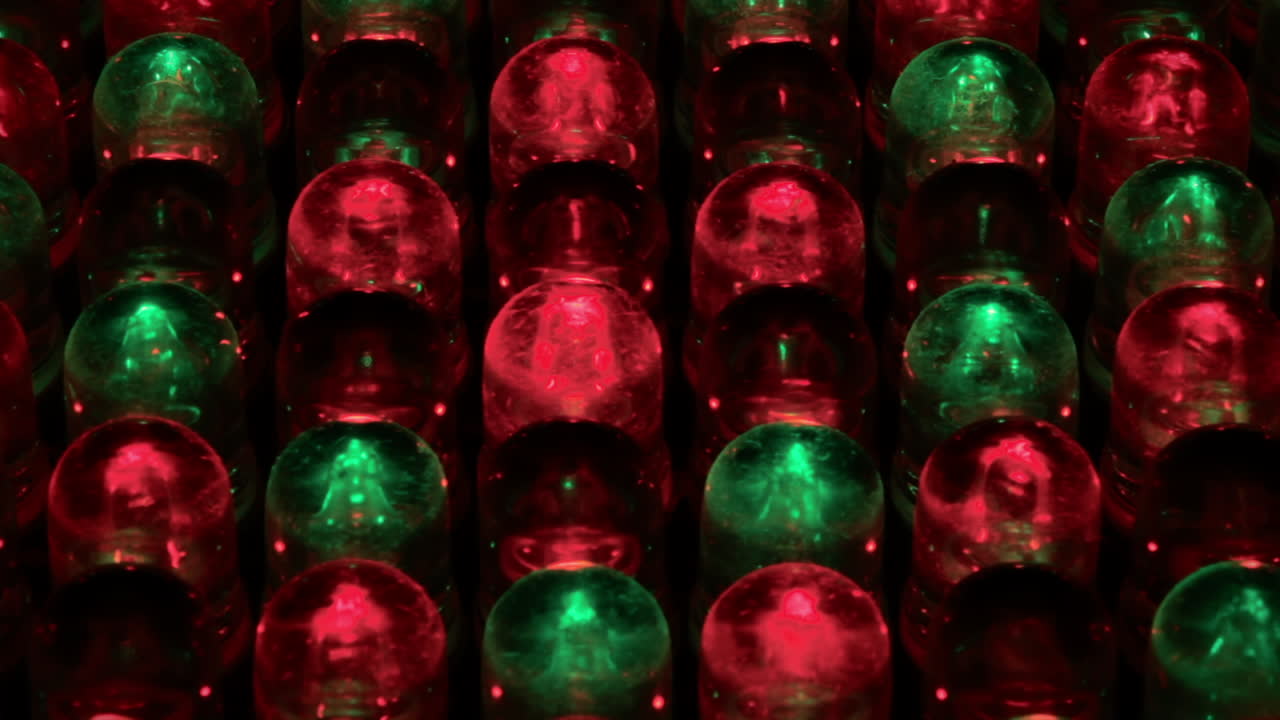 disparo macro de luces led, cambiando su color siguiendo un patrón