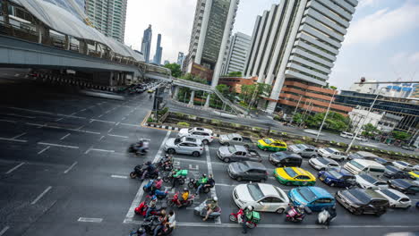 timelapse of rush hour traffic in central bangkok