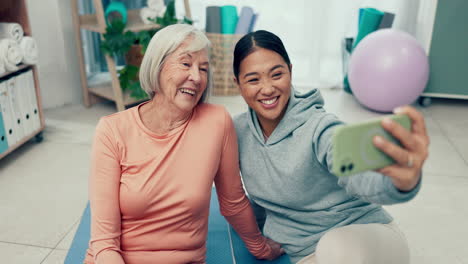 Physiotherapist,-selfie-or-happy-old-woman