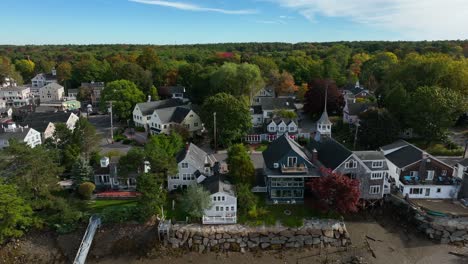 Small-town-village-in-New-England
