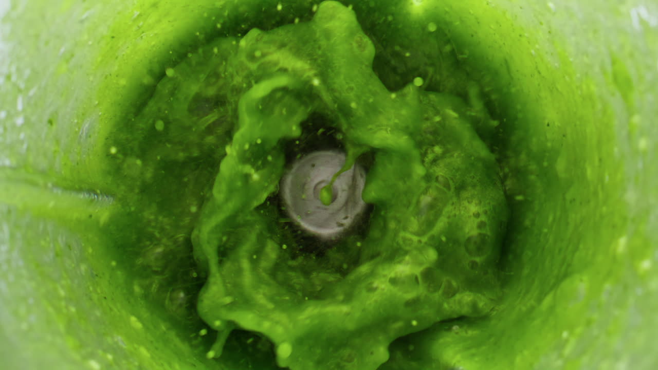 블렌더는 초록색과 초록색을 는 슈퍼 슬로 모션 을 사용합니다.